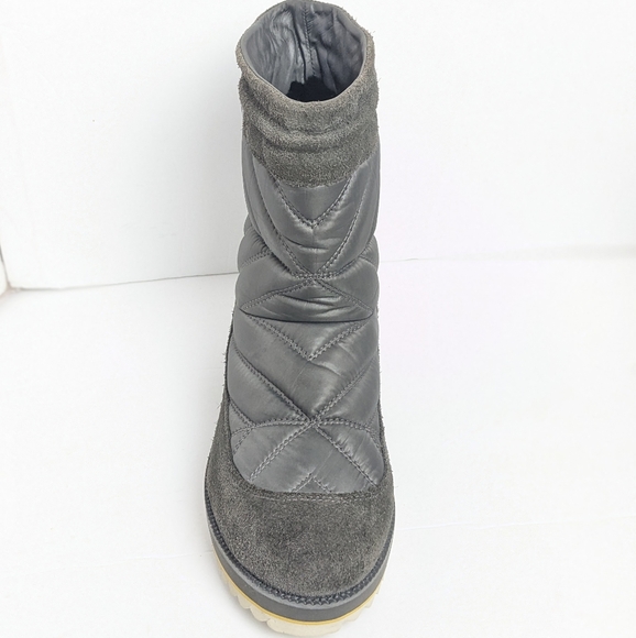 NWOT UGG Beck waterproof winter boots - Picture 9 of 16